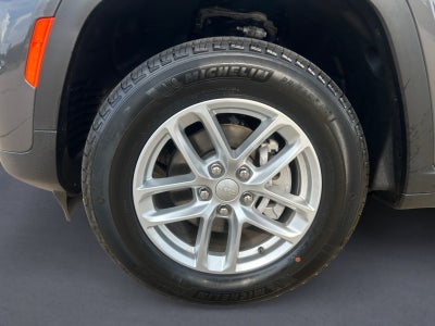 2026 Jeep Grand Cherokee GRAND CHEROKEE LAREDO X 4X4