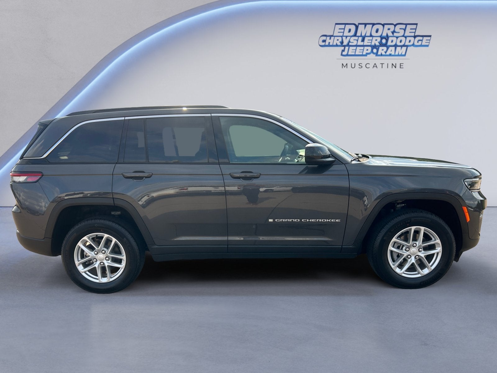 2026 Jeep Grand Cherokee GRAND CHEROKEE LAREDO X 4X4