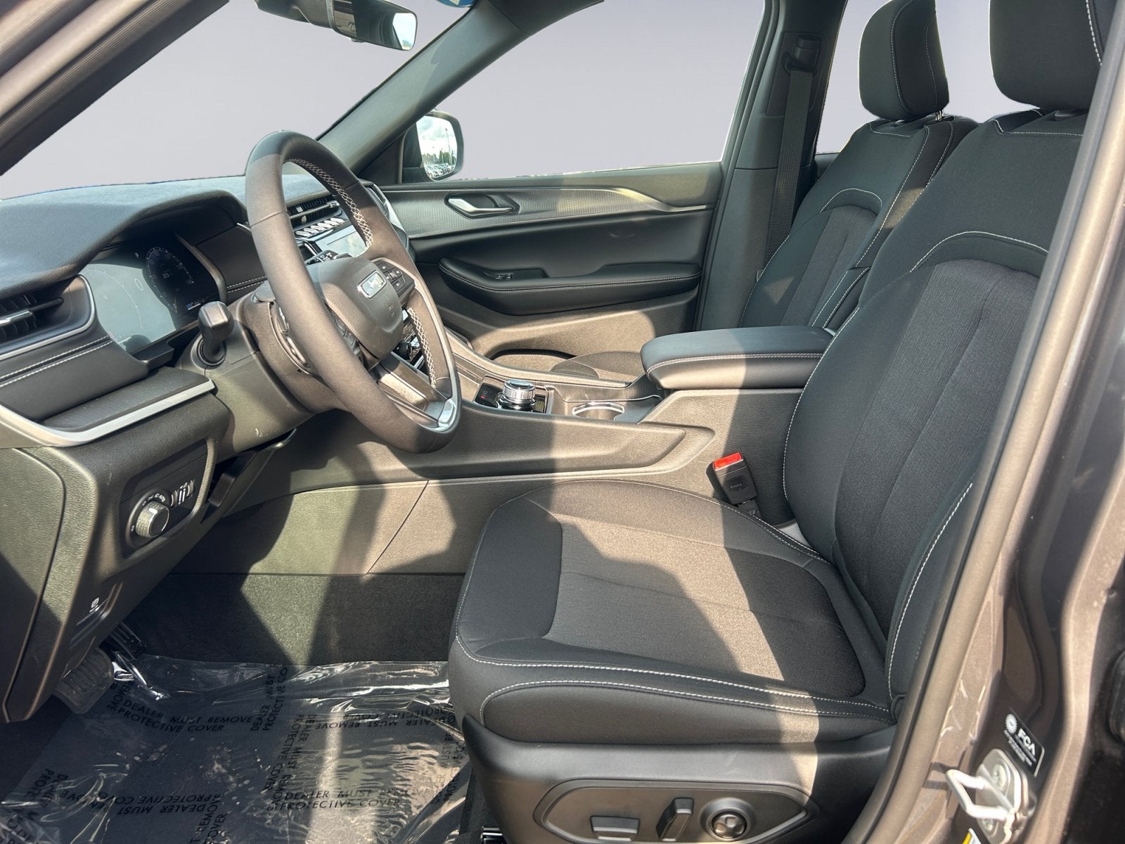2026 Jeep Grand Cherokee GRAND CHEROKEE LAREDO X 4X4