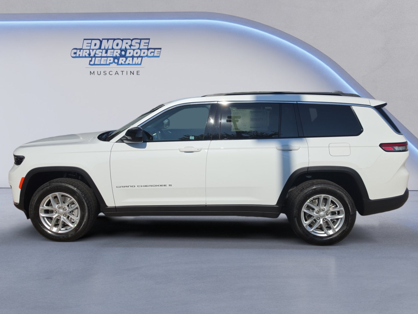 2026 Jeep Grand Cherokee GRAND CHEROKEE L LAREDO 4X4