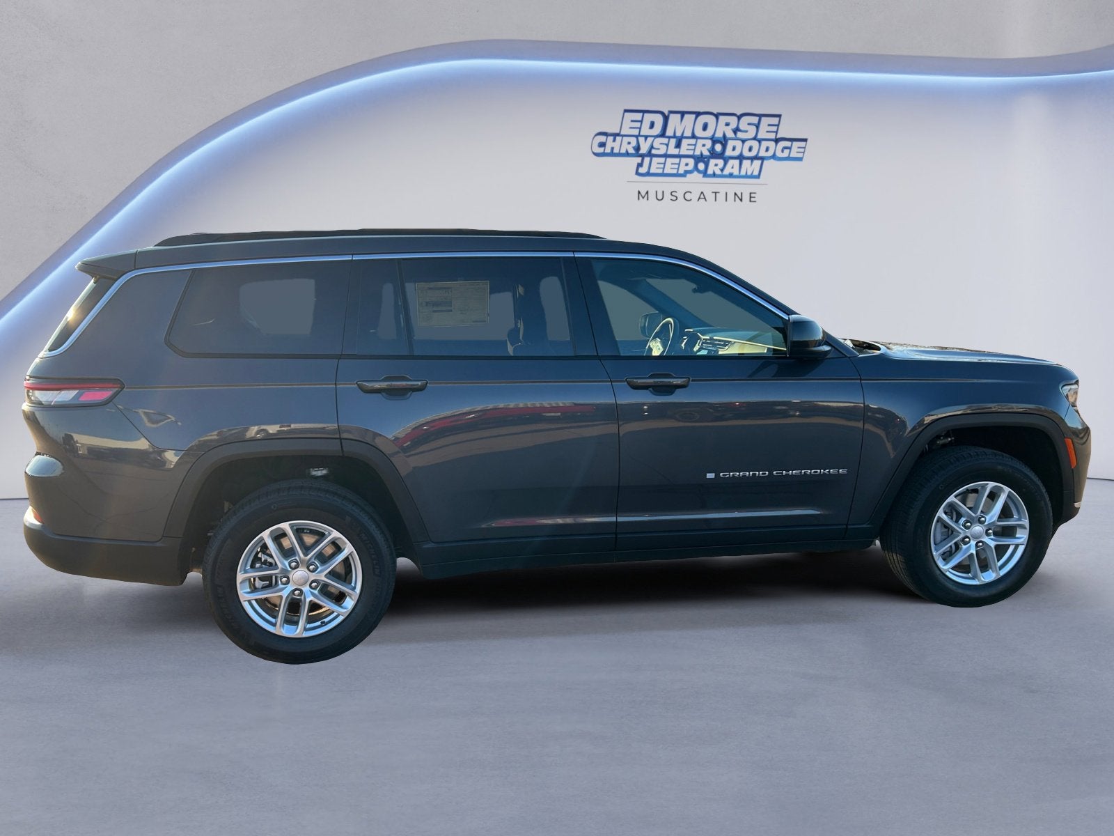 2026 Jeep Grand Cherokee GRAND CHEROKEE L LAREDO 4X4