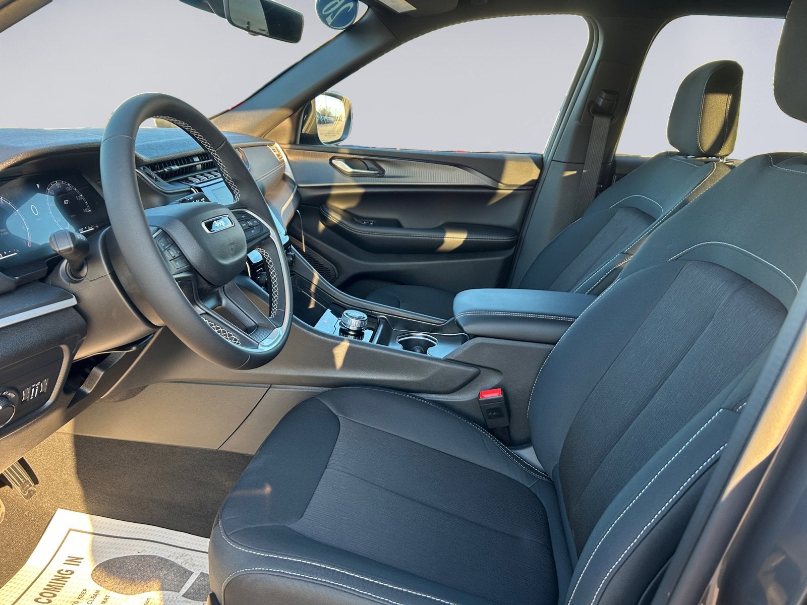 2026 Jeep Grand Cherokee GRAND CHEROKEE L LAREDO 4X4