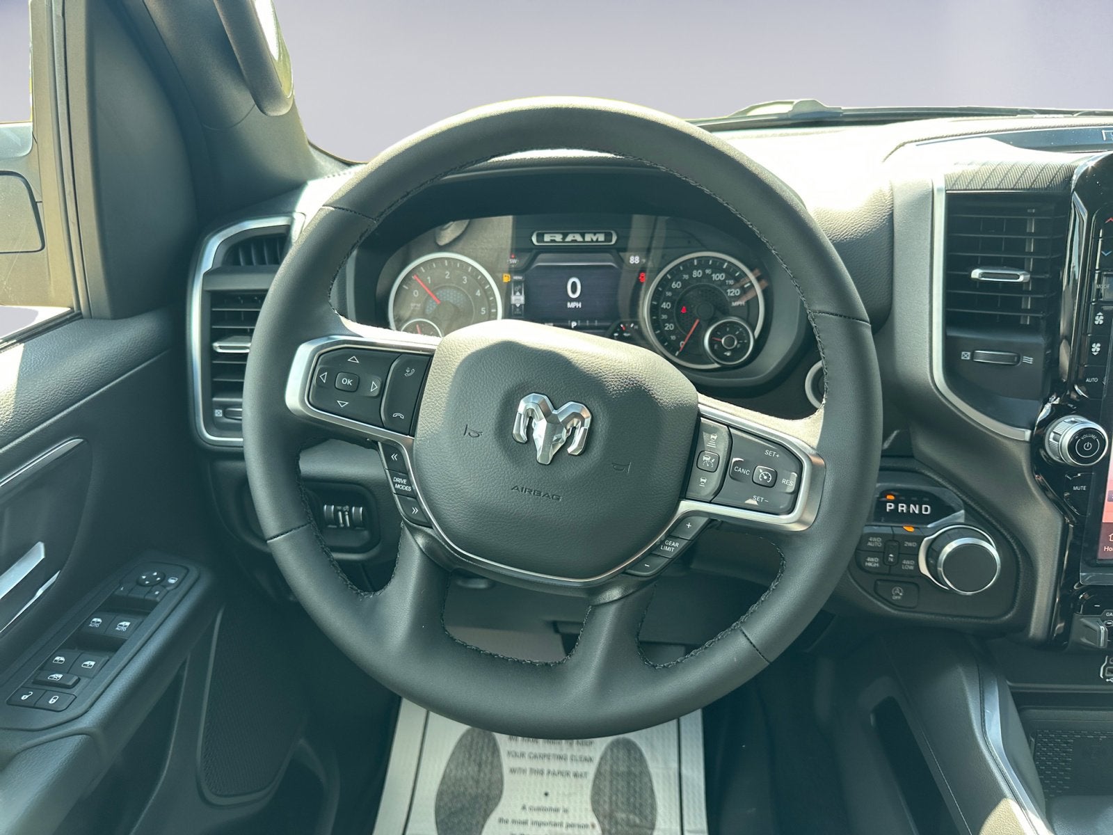 2025 RAM Ram 1500 RAM 1500 BIG HORN CREW CAB 4X4 5'7' BOX