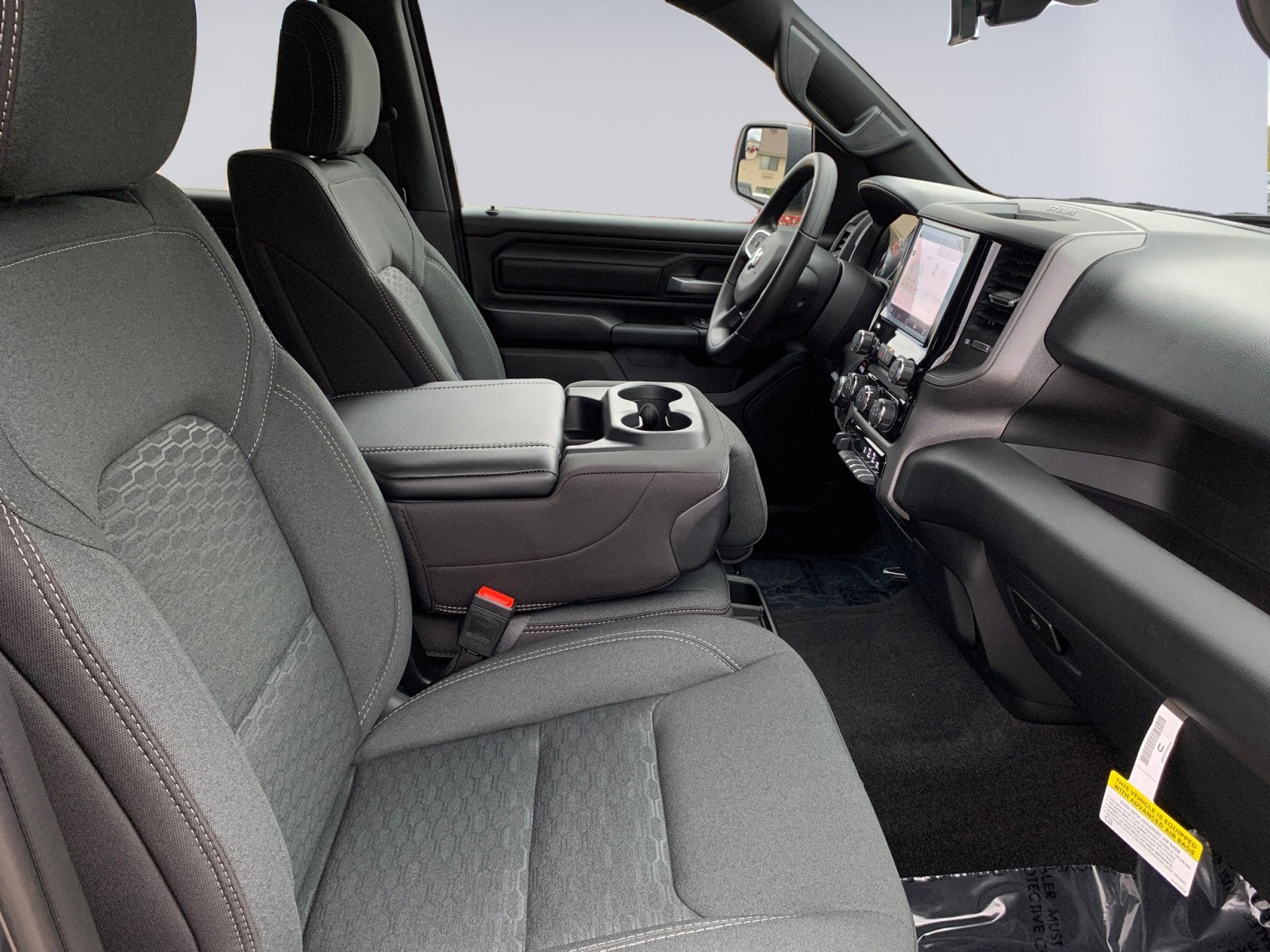 2025 RAM Ram 1500 RAM 1500 TRADESMAN CREW CAB 4X4 5'7' BOX