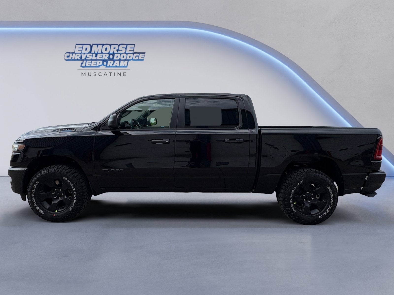 2027 RAM 1500 RAM 1500 WARLOCK CREW CAB 4X4 5'7' BOX