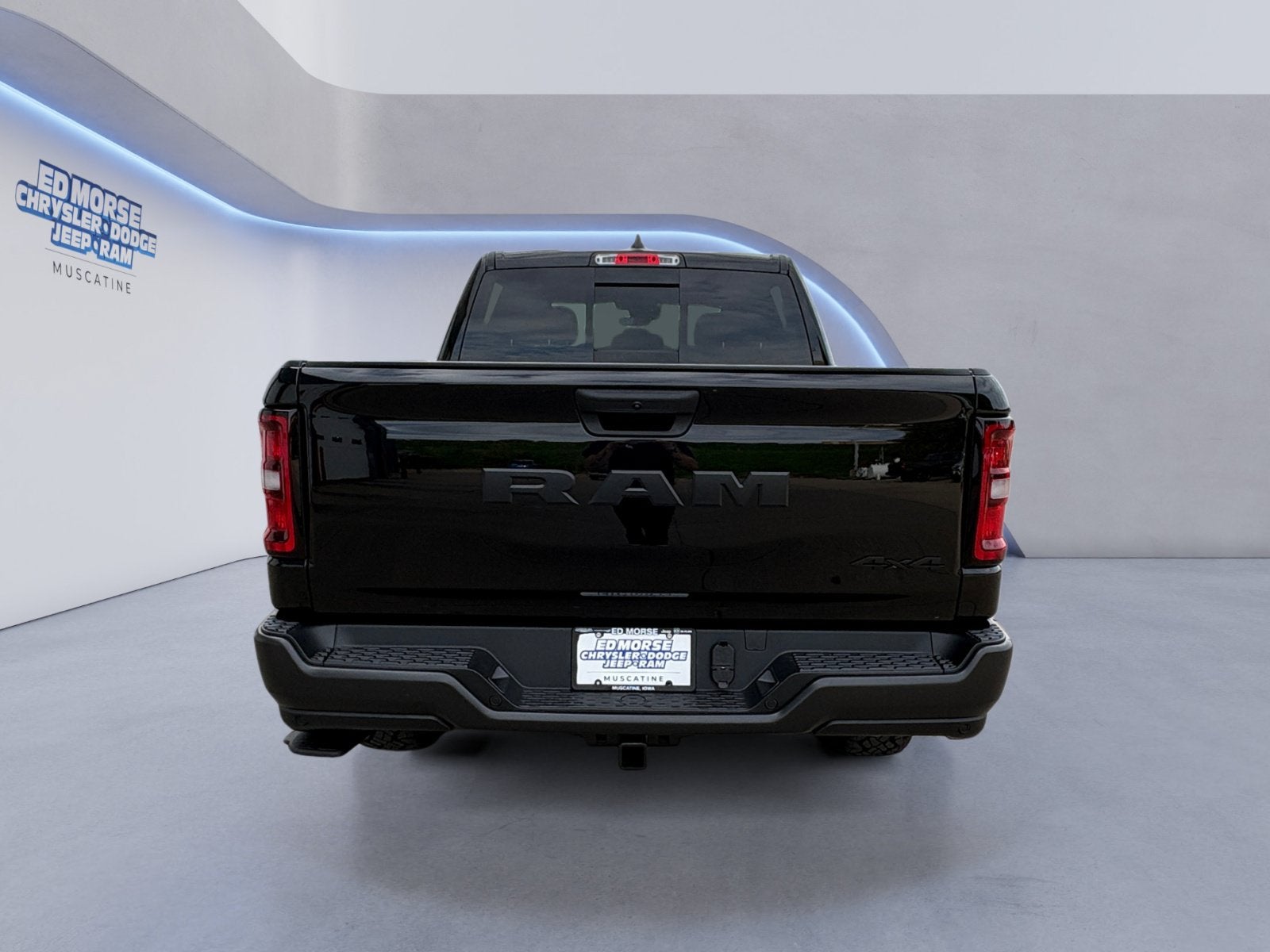 2027 RAM 1500 RAM 1500 WARLOCK CREW CAB 4X4 5'7' BOX