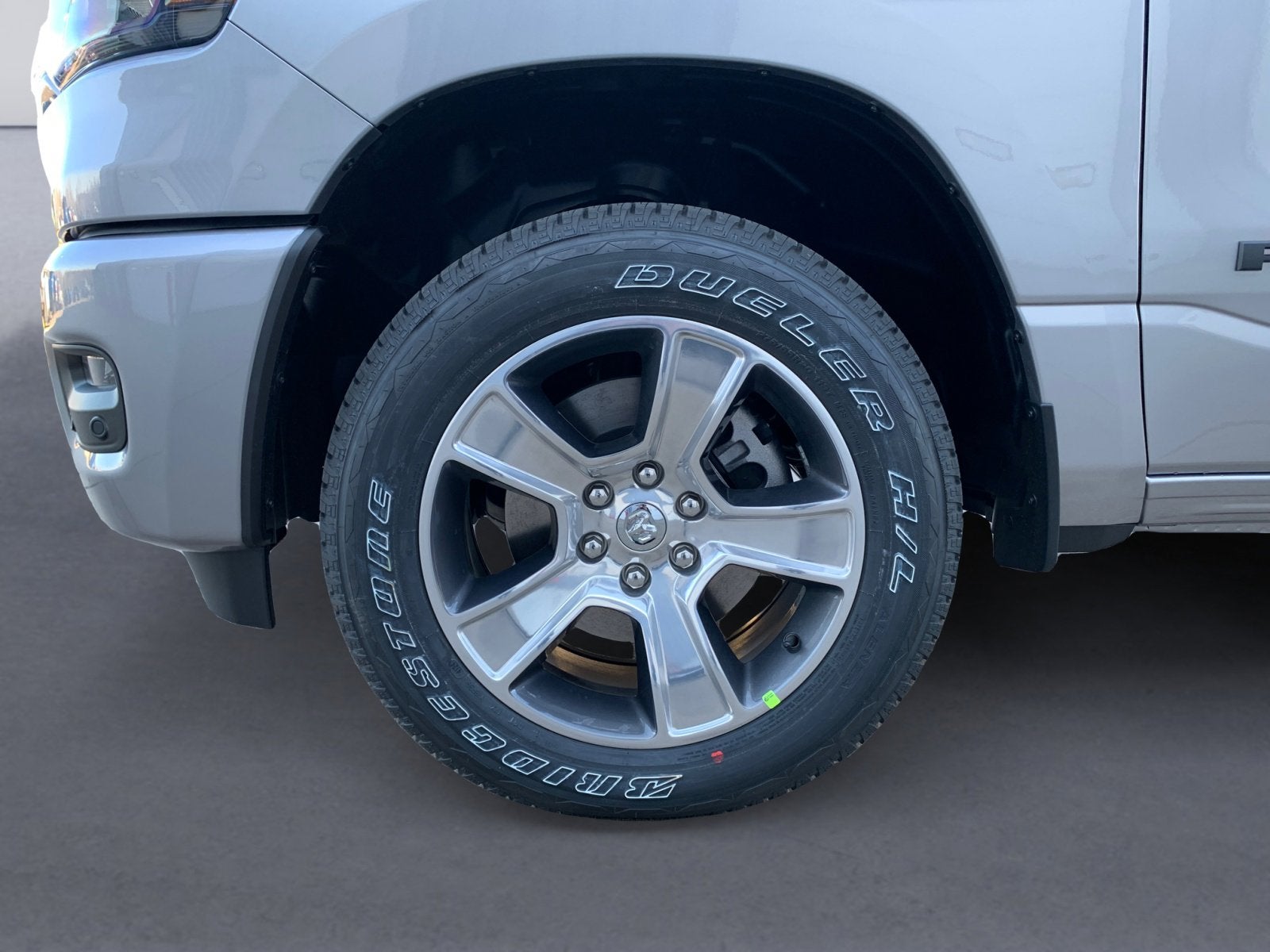 2025 RAM Ram 1500 RAM 1500 TRADESMAN CREW CAB 4X4 5'7' BOX