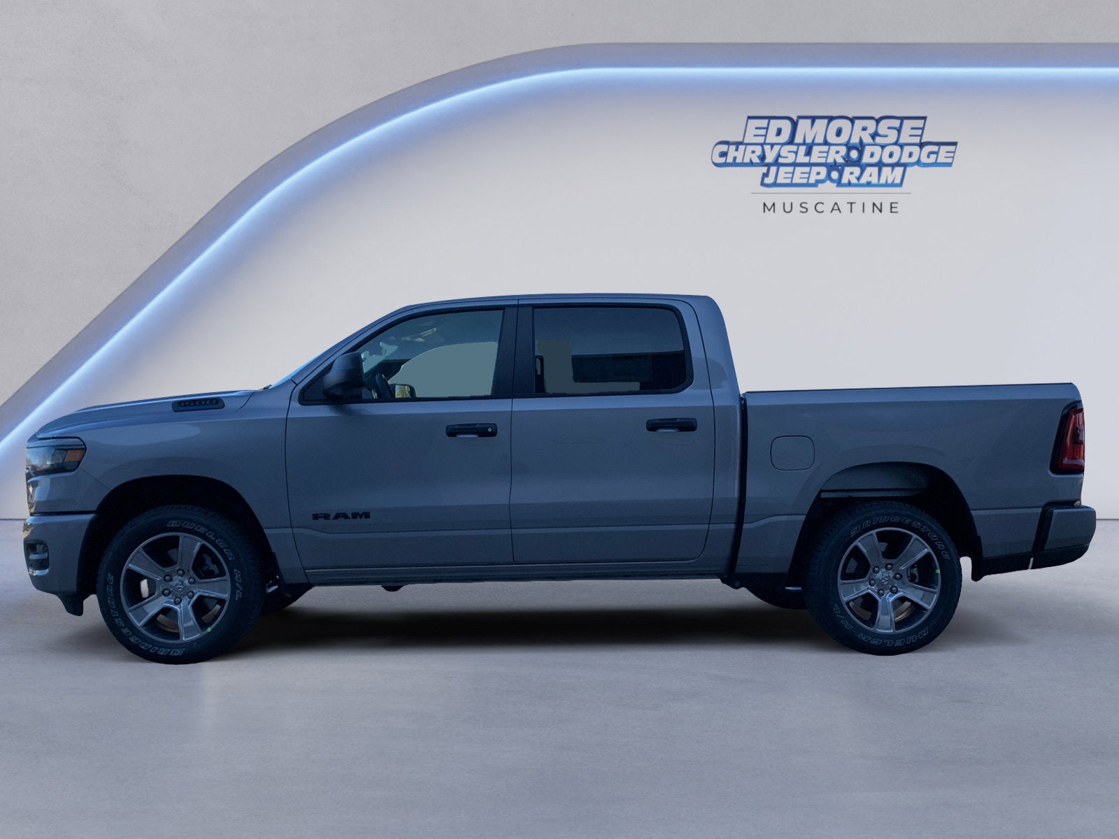 2025 RAM Ram 1500 RAM 1500 TRADESMAN CREW CAB 4X4 5'7' BOX