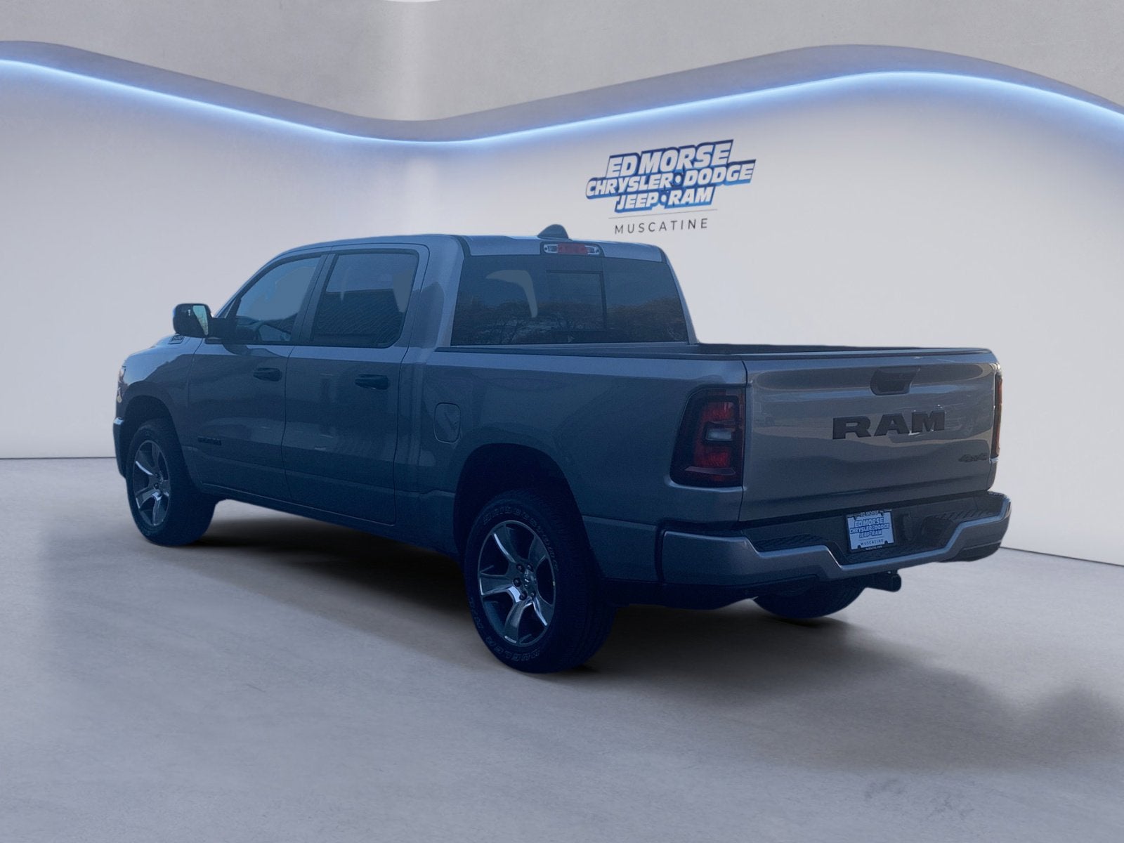 2025 RAM Ram 1500 RAM 1500 TRADESMAN CREW CAB 4X4 5'7' BOX