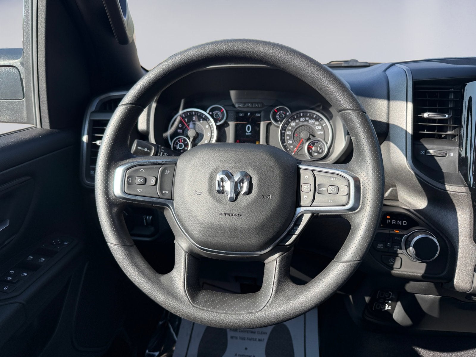 2025 RAM Ram 1500 RAM 1500 TRADESMAN CREW CAB 4X4 5'7' BOX