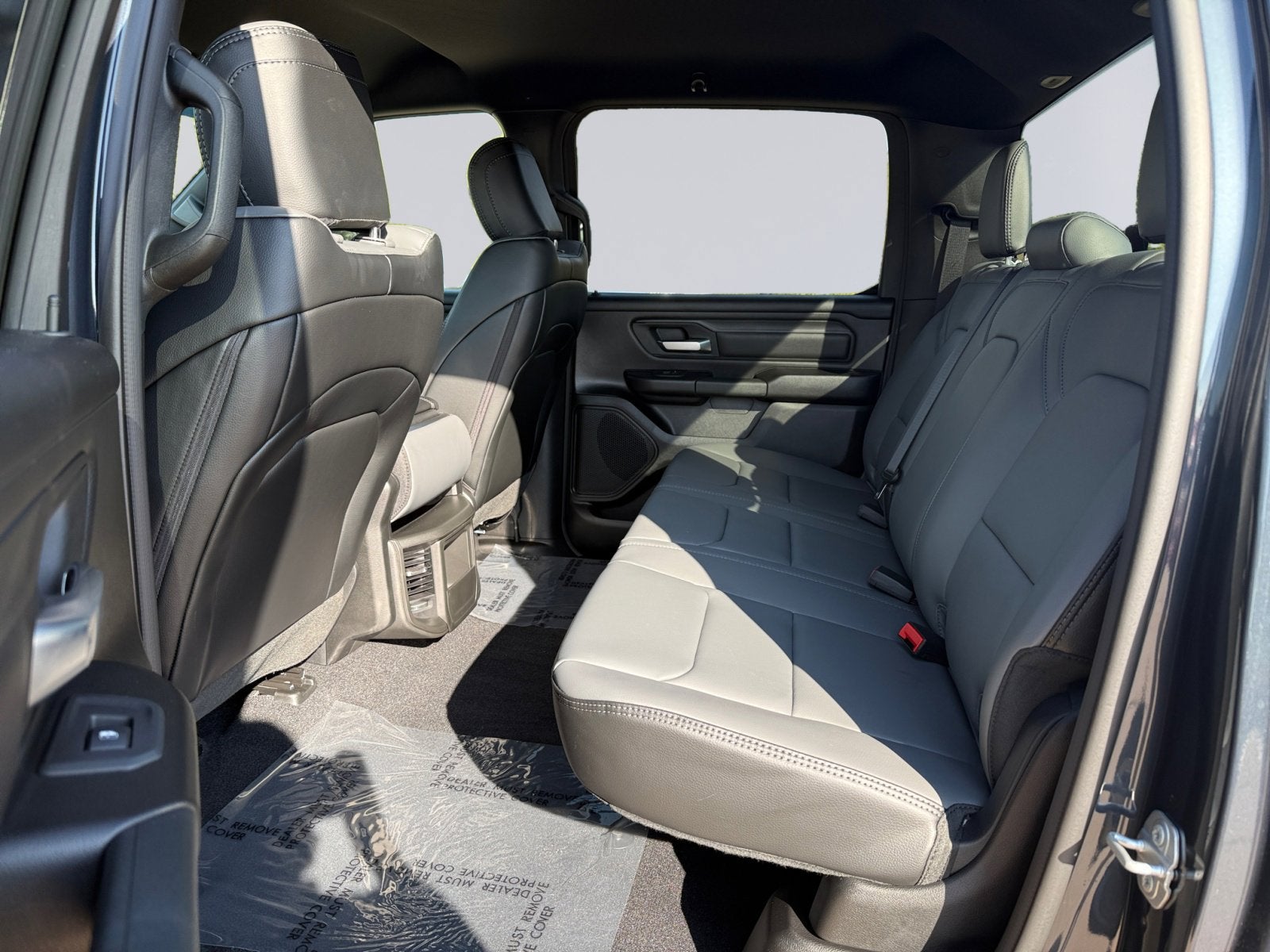 2025 RAM Ram 1500 RAM 1500 TRADESMAN CREW CAB 4X4 5'7' BOX