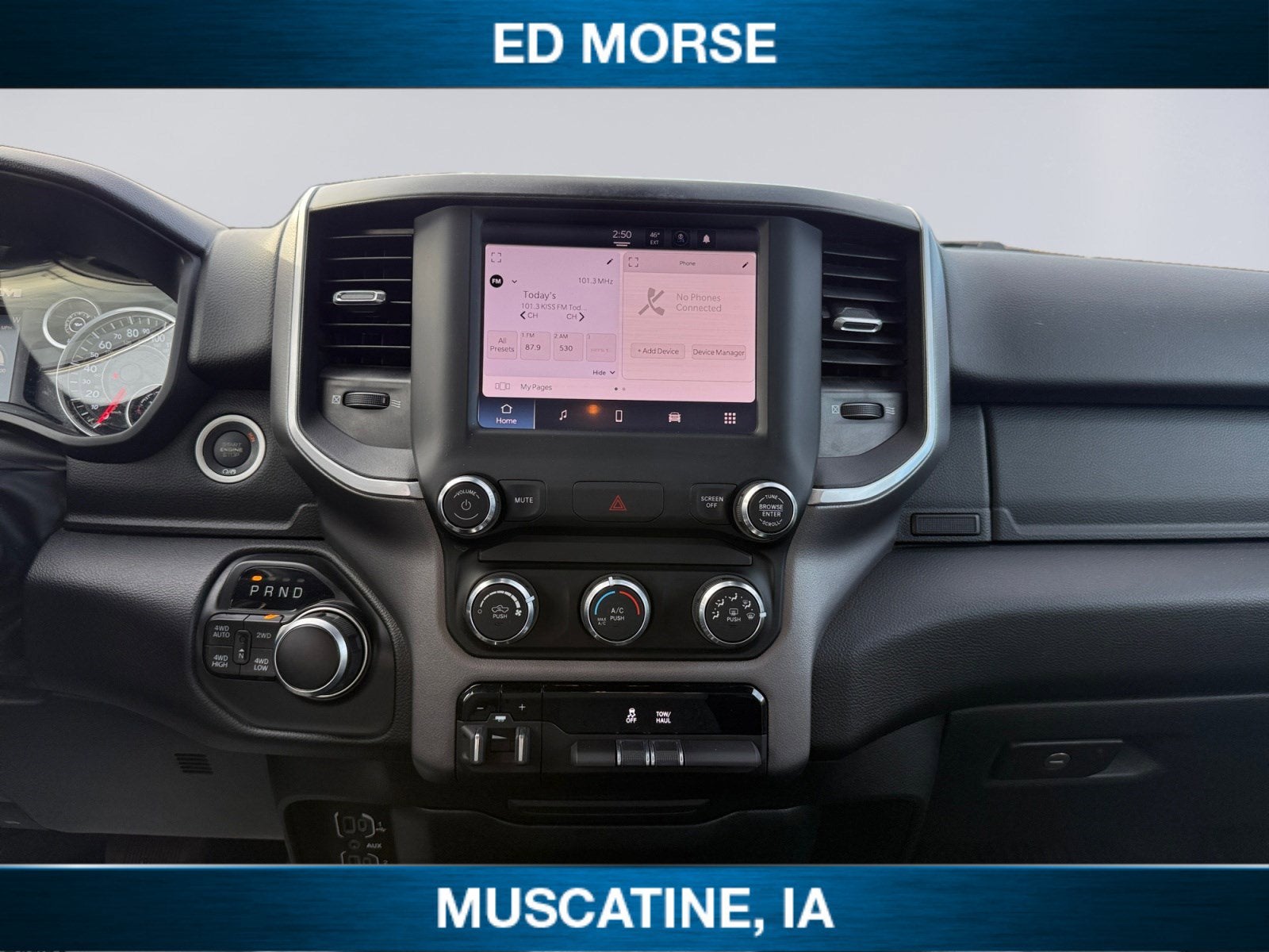 2022 RAM 1500 Big Horn Quad Cab 4x4 6'4' Box