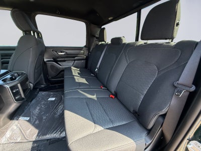 2026 RAM 1500 RAM 1500 EXPRESS CREW CAB 4X4 5'7' BOX