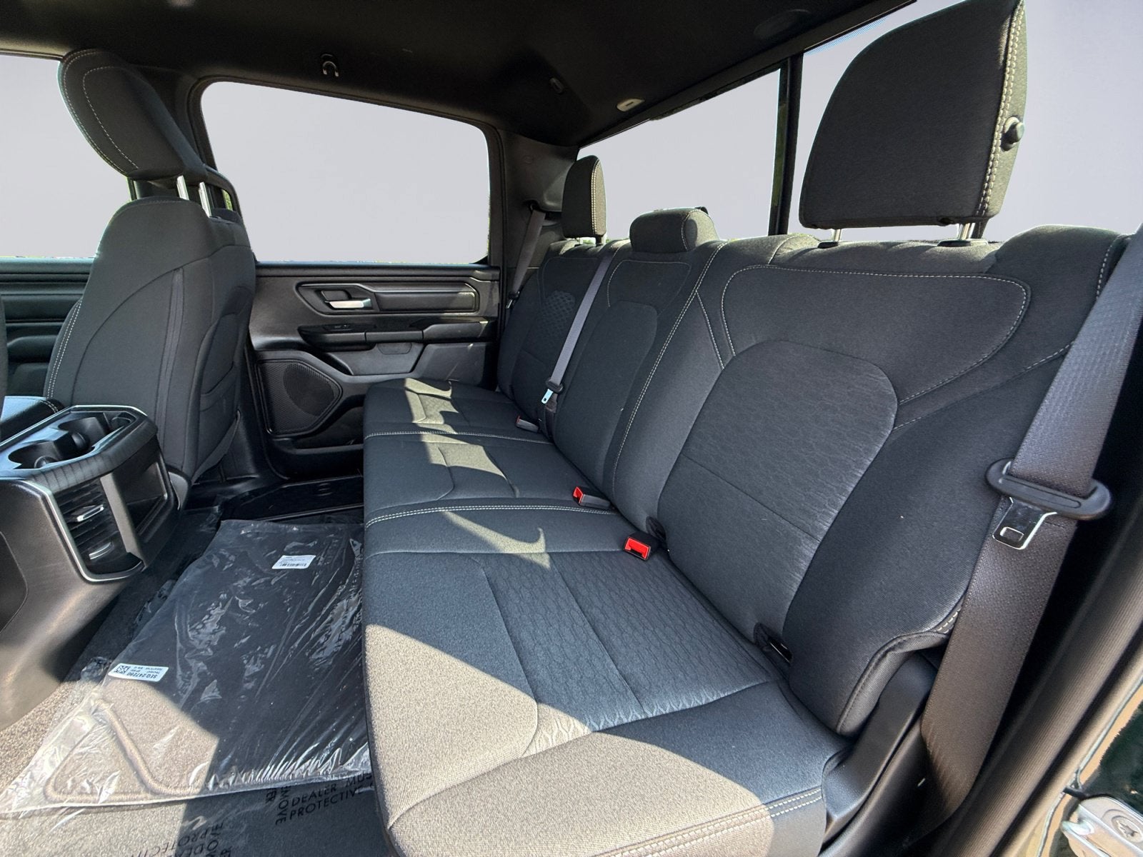 2026 RAM 1500 RAM 1500 EXPRESS CREW CAB 4X4 5'7' BOX