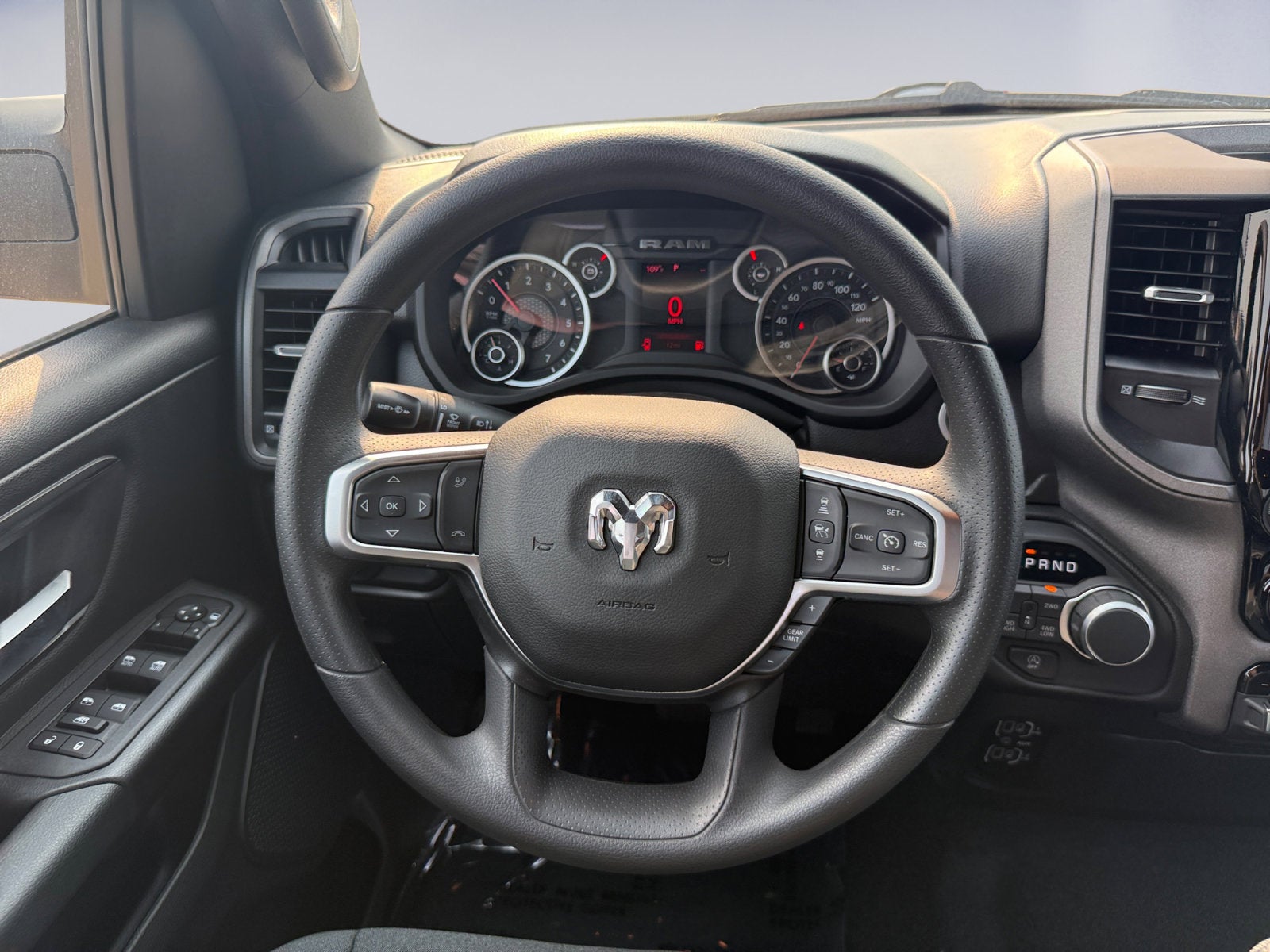 2026 RAM 1500 RAM 1500 TRADESMAN CREW CAB 4X4 5'7' BOX