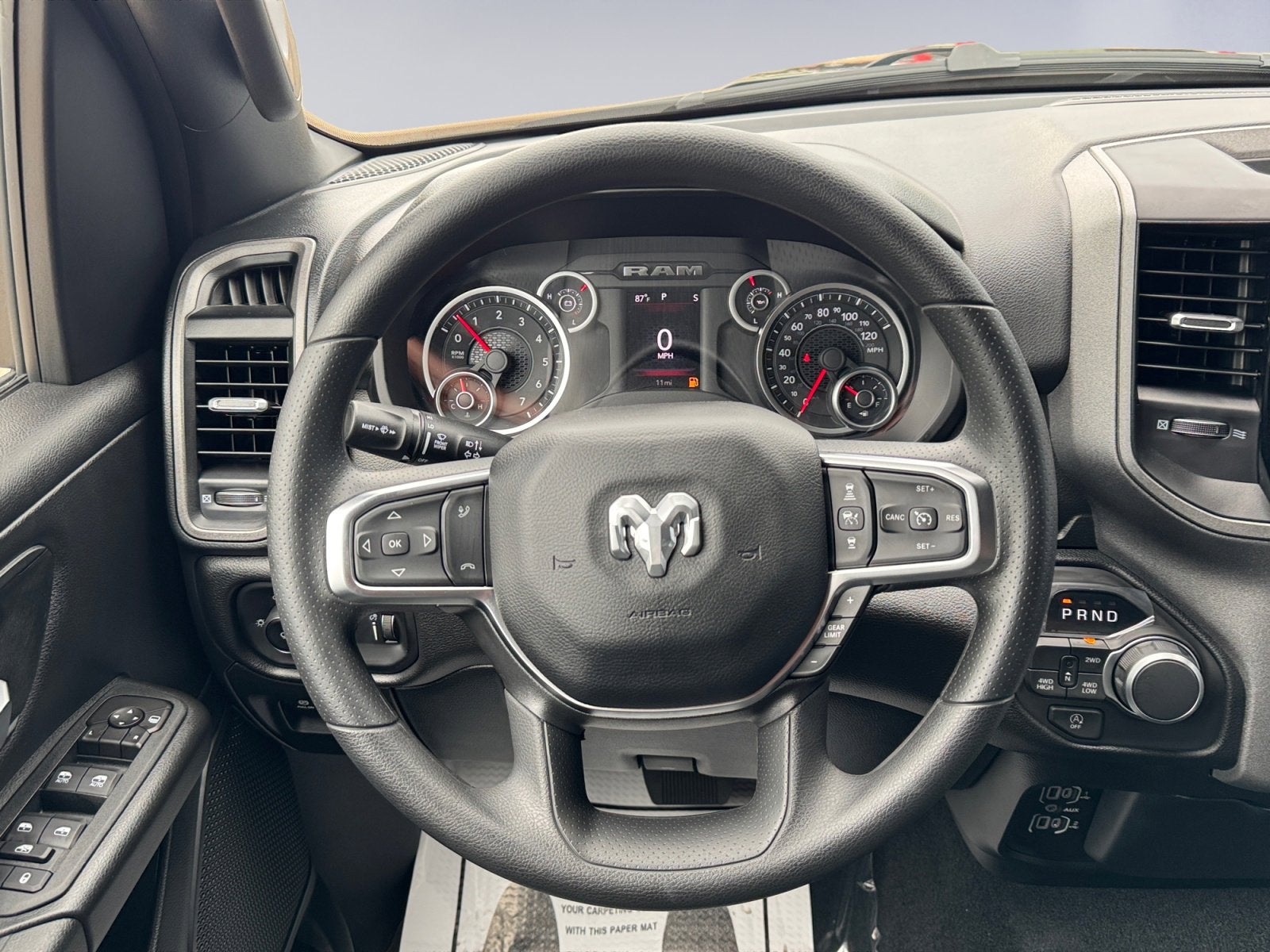 2026 RAM Ram 1500 RAM 1500 TRADESMAN CREW CAB 4X4 5'7' BOX