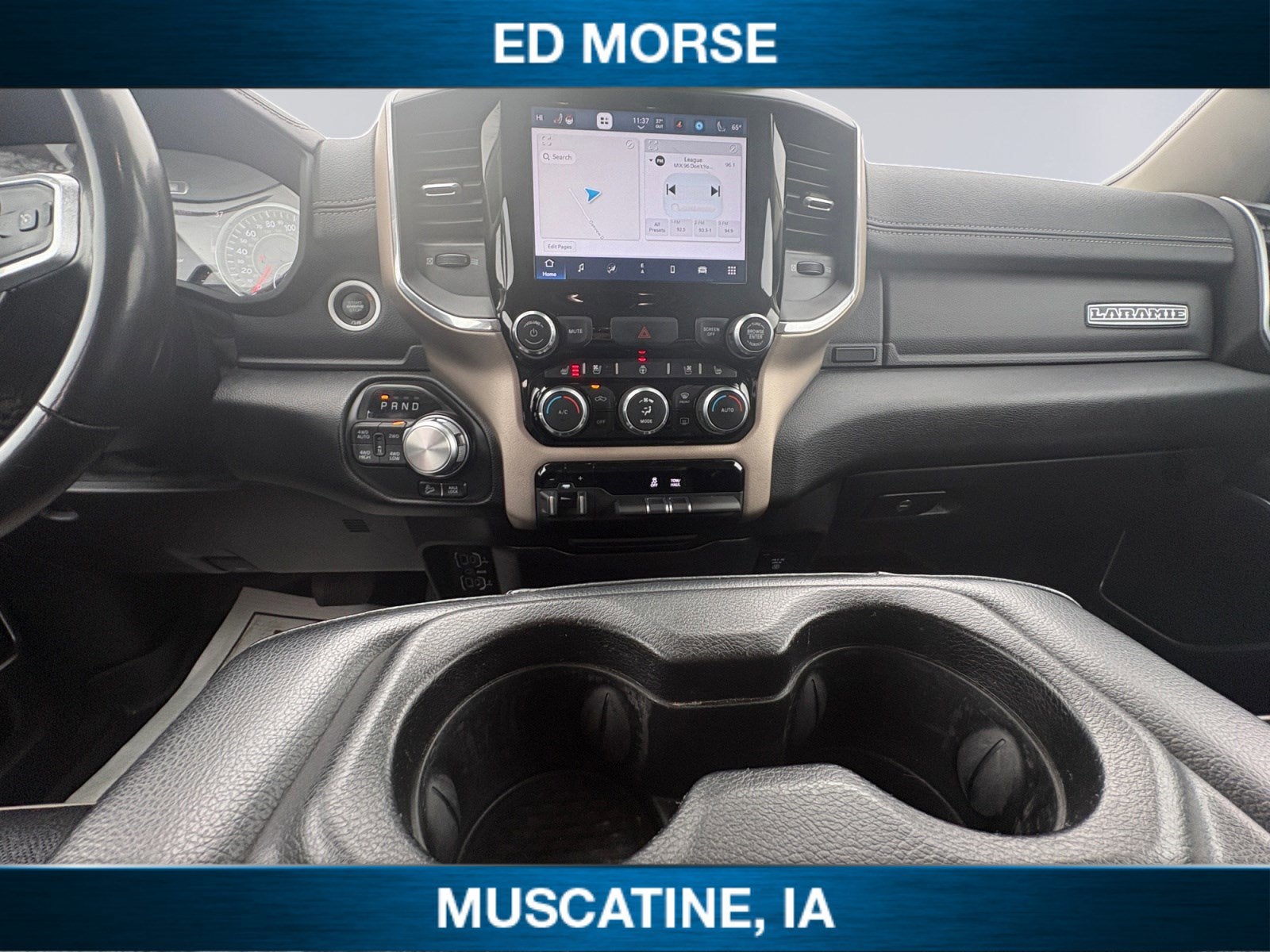 2022 RAM 1500 Laramie Crew Cab 4x4 5'7' Box