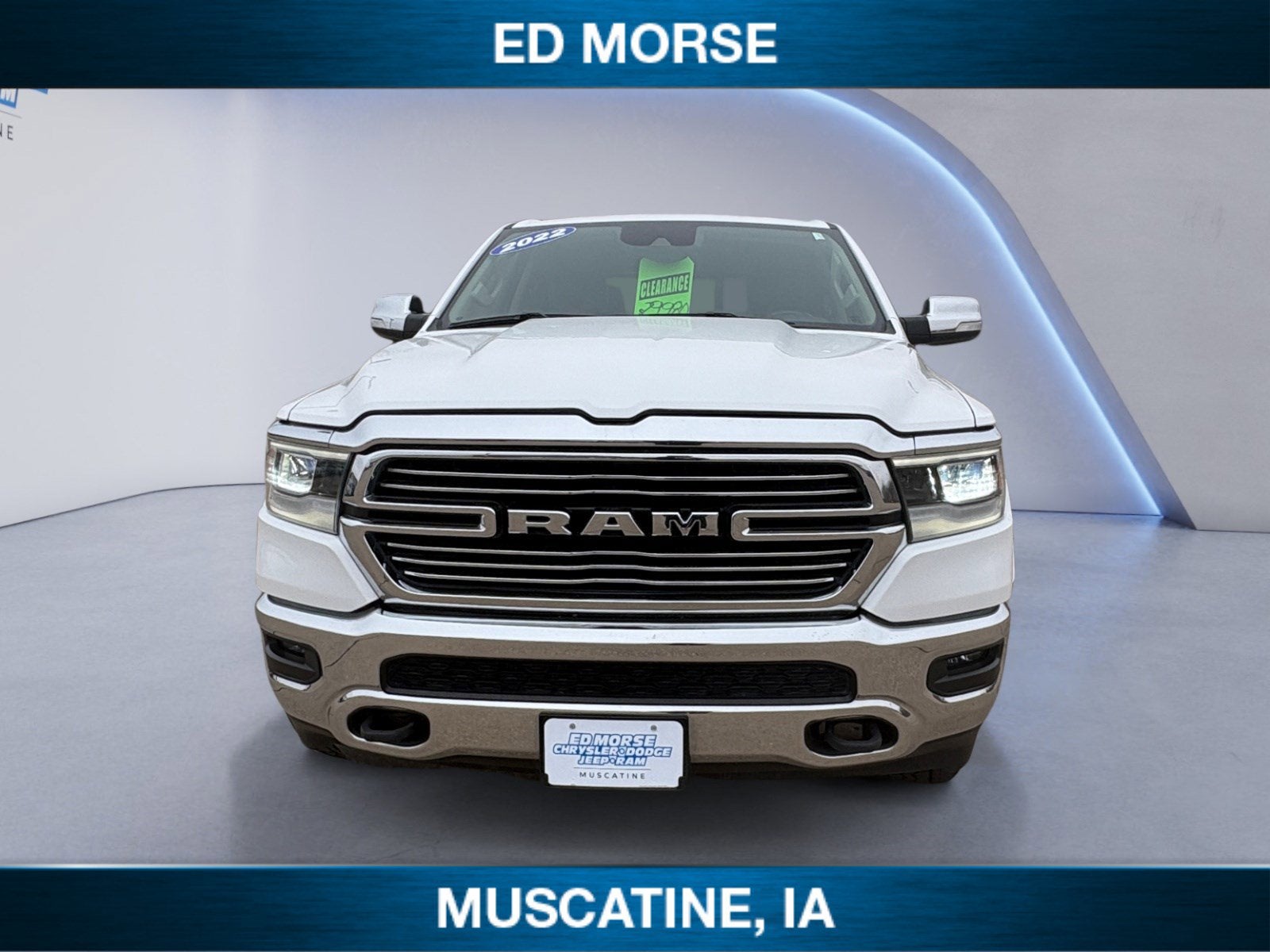 2022 RAM 1500 Laramie Crew Cab 4x4 5'7' Box