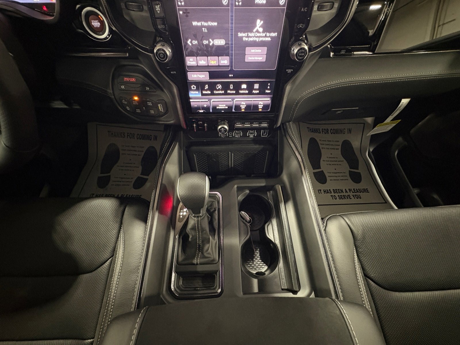 2026 RAM Ram 1500 RAM 1500 RHO CREW CAB 4X4 5'7' BOX