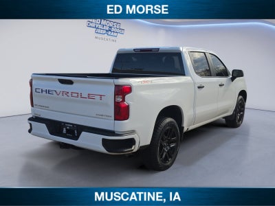 2022 Chevrolet Silverado 1500 4WD Crew Cab Short Bed Custom