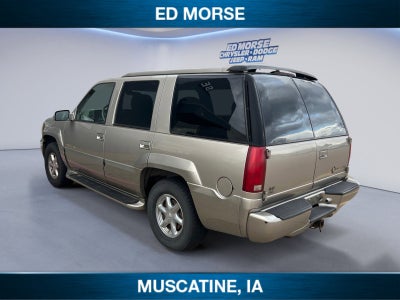 2000 Cadillac Escalade Base