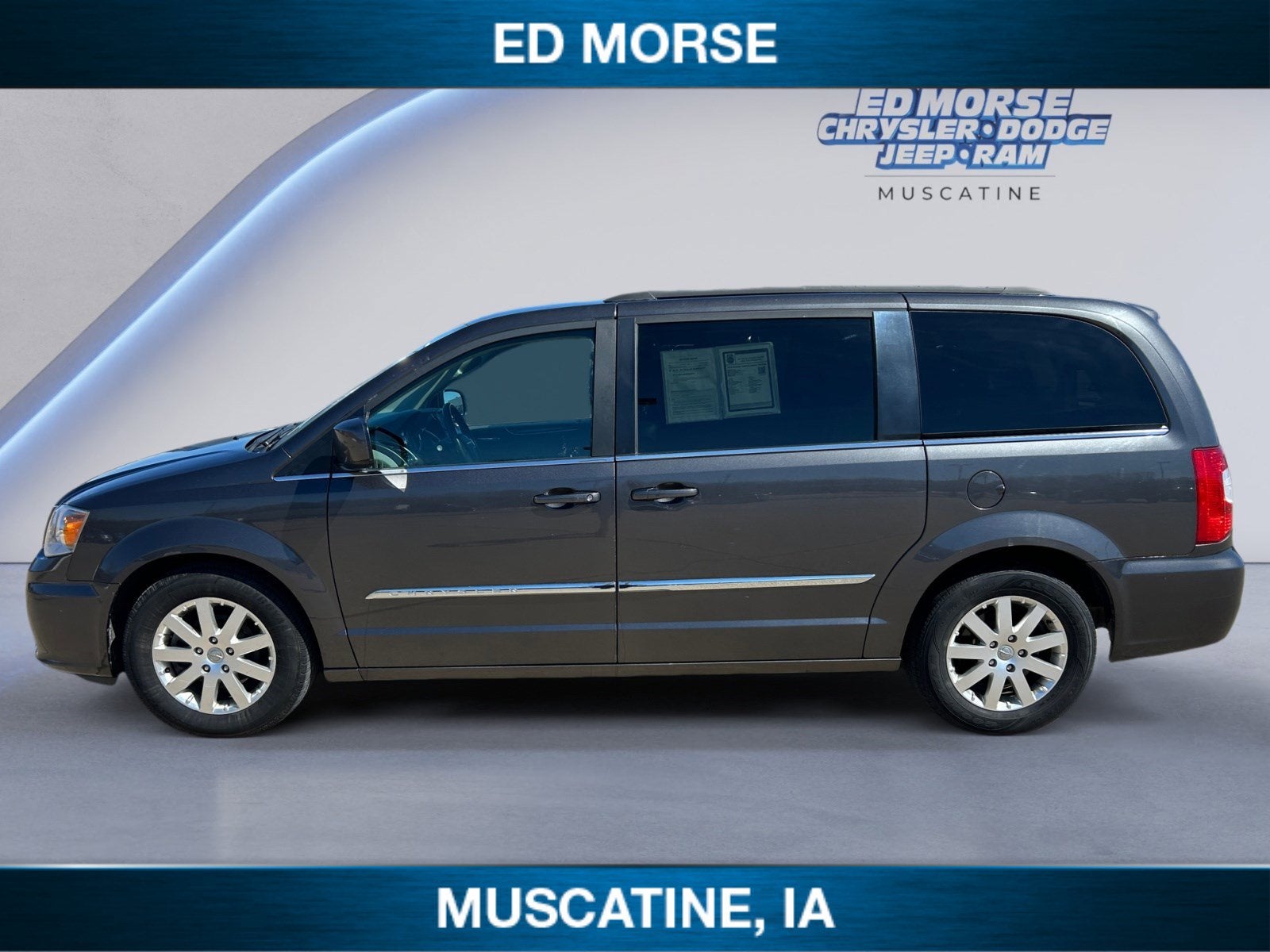 Used 2016 Chrysler Town & Country Touring with VIN 2C4RC1BG7GR245568 for sale in Muscatine, IA