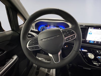 2027 Chrysler Pacifica PACIFICA SELECT AWD