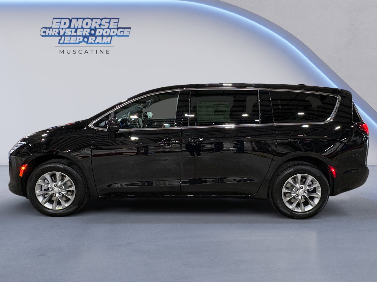 2027 Chrysler Pacifica PACIFICA SELECT AWD