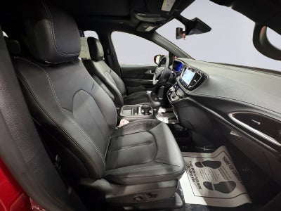 2027 Chrysler Pacifica PACIFICA SELECT AWD