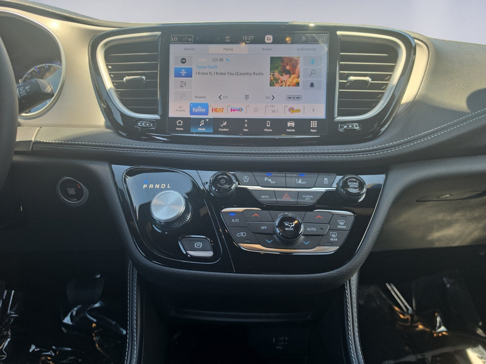 2027 Chrysler Pacifica PACIFICA LIMITED AWD
