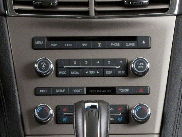 2010 Lincoln MKT Base
