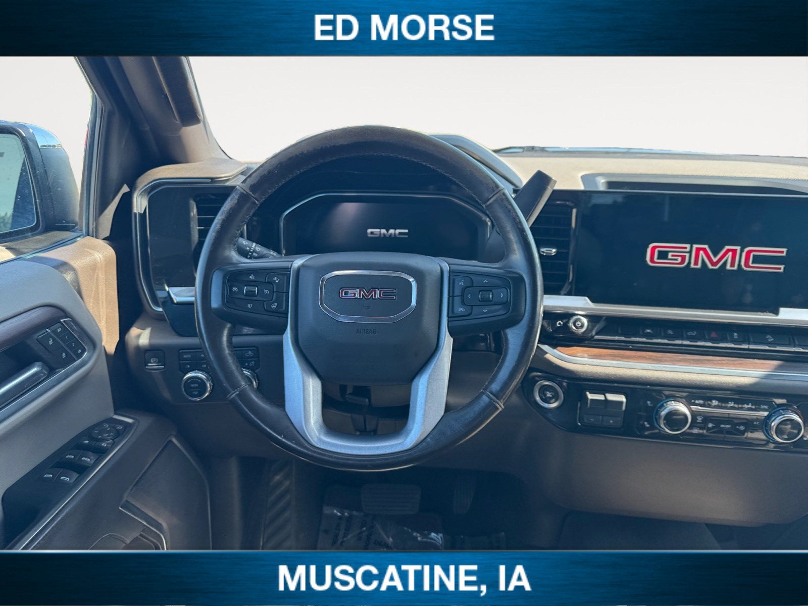 2022 GMC Sierra 1500 SLT