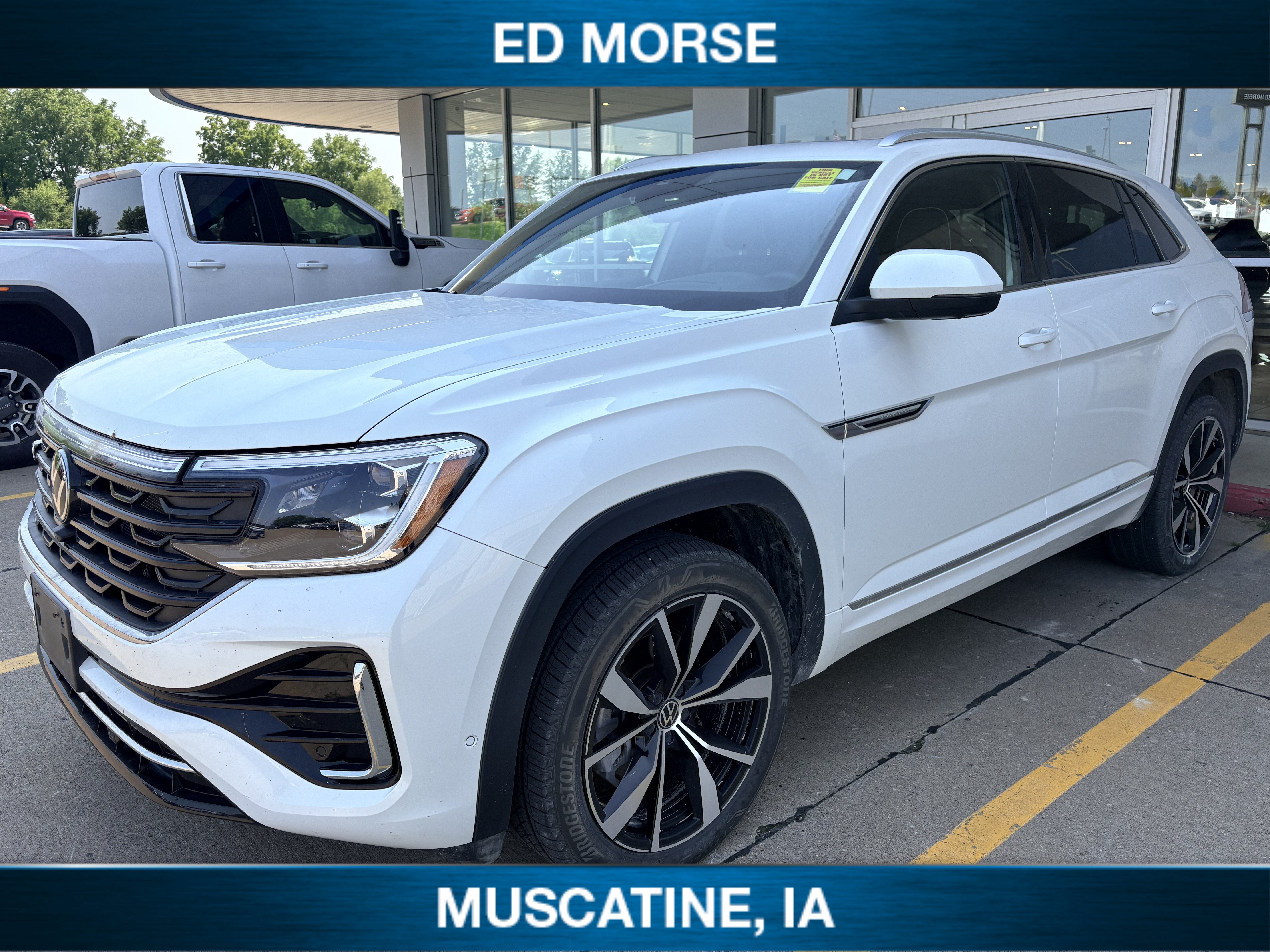 2024 Volkswagen Atlas Cross Sport 2.0T SEL Premium R-Line
