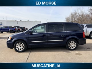 2016 Chrysler Town &amp; Country Touring