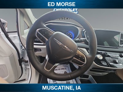 2024 Chrysler Voyager LX