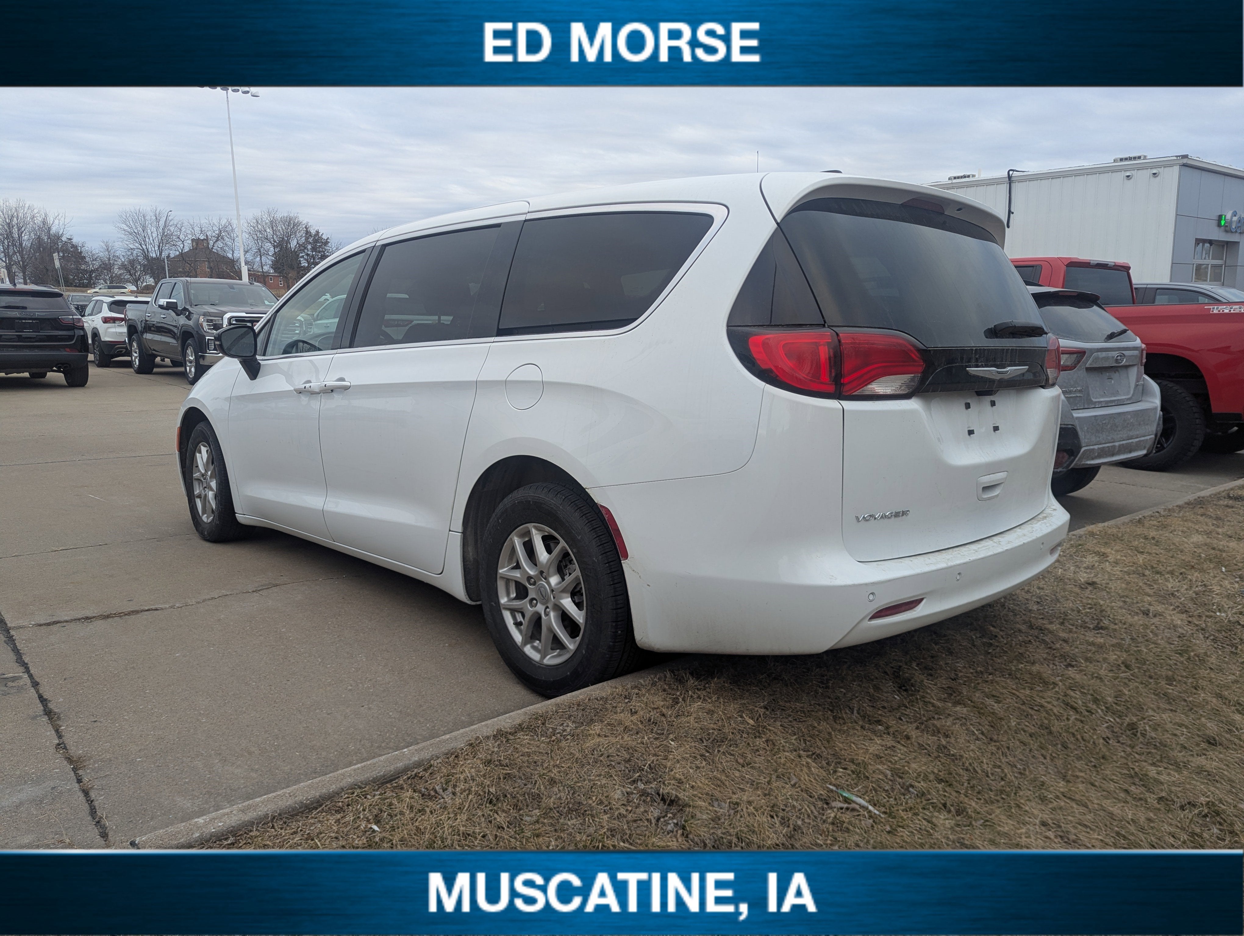 2024 Chrysler Voyager LX